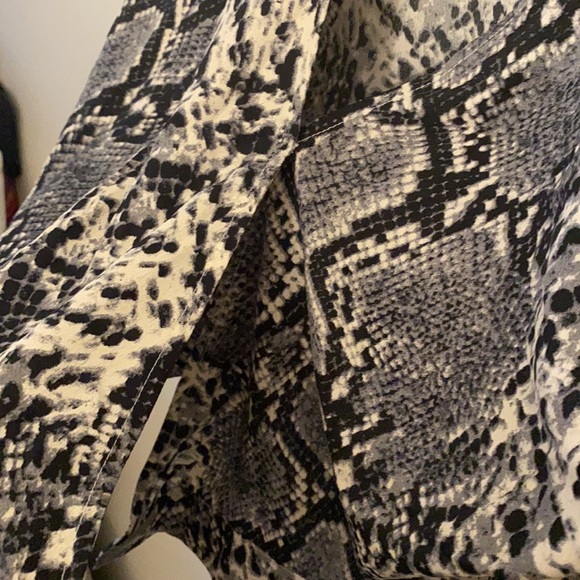 Snake wrap top - Picture 3 of 3